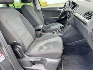 Fahrzeugabbildung Volkswagen Tiguan R-Line* 4Motion*LED*DSG*ACC*CAM*AHK*