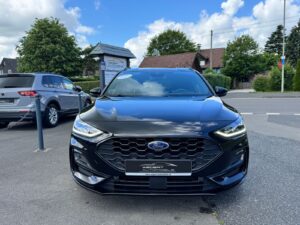 Fahrzeugabbildung Ford Focus Turnier ST-Line* LED* CAM* AHK*