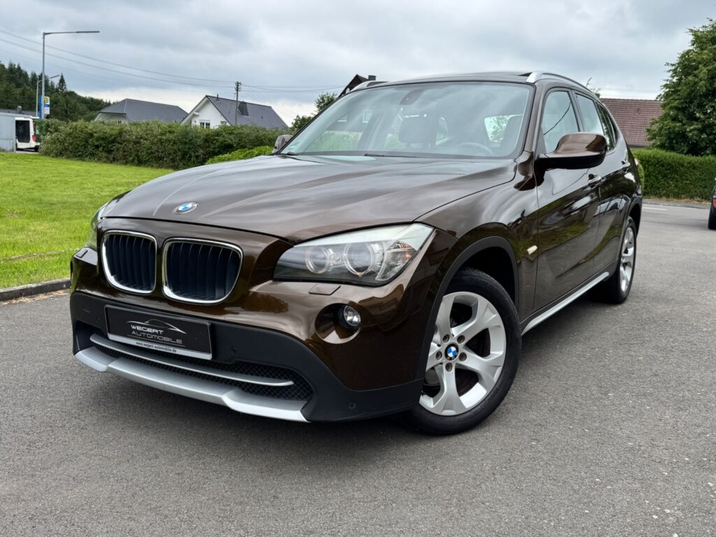 BMW X1 18i* BI-XENON*PANO*HARMAN KARDON* SPORTSITZE*