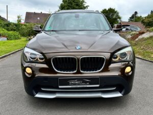 Fahrzeugabbildung BMW X1 18i* BI-XENON*PANO*HARMAN KARDON* SPORTSITZE*