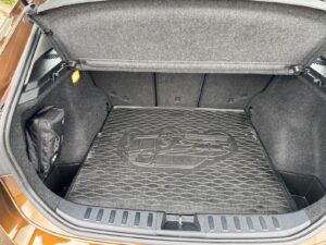 Fahrzeugabbildung BMW X1 18i* BI-XENON*PANO*HARMAN KARDON* SPORTSITZE*