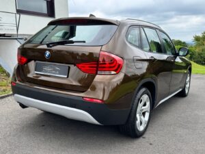 Fahrzeugabbildung BMW X1 18i* BI-XENON*PANO*HARMAN KARDON* SPORTSITZE*