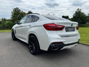 Fahrzeugabbildung BMW X6 xDrive 30 d* M PAKET*HEAD UP* 360°*ALCANTARA*