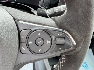 Fahrzeugabbildung Opel Mokka* IRMSCHER* 1 of 500* BLACK*LED*CAM*ACC