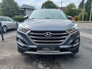 Fahrzeugabbildung Hyundai Tucson Premium 4WD* 1 HAND* AUTOMATIK* LED* CAM*
