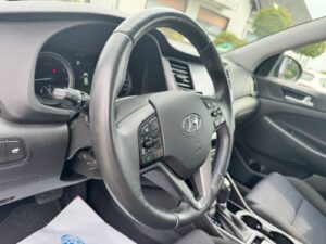 Fahrzeugabbildung Hyundai Tucson Premium 4WD* 1 HAND* AUTOMATIK* LED* CAM*