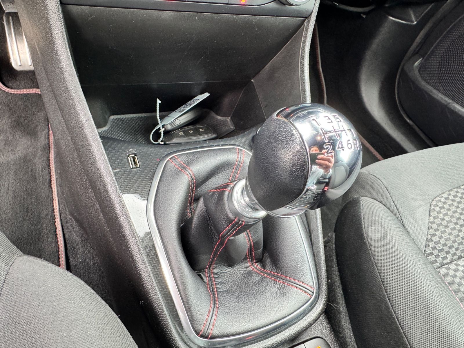 Fahrzeugabbildung Ford Fiesta ST-Line* 1.0 ECOBOOST*1 HAND*