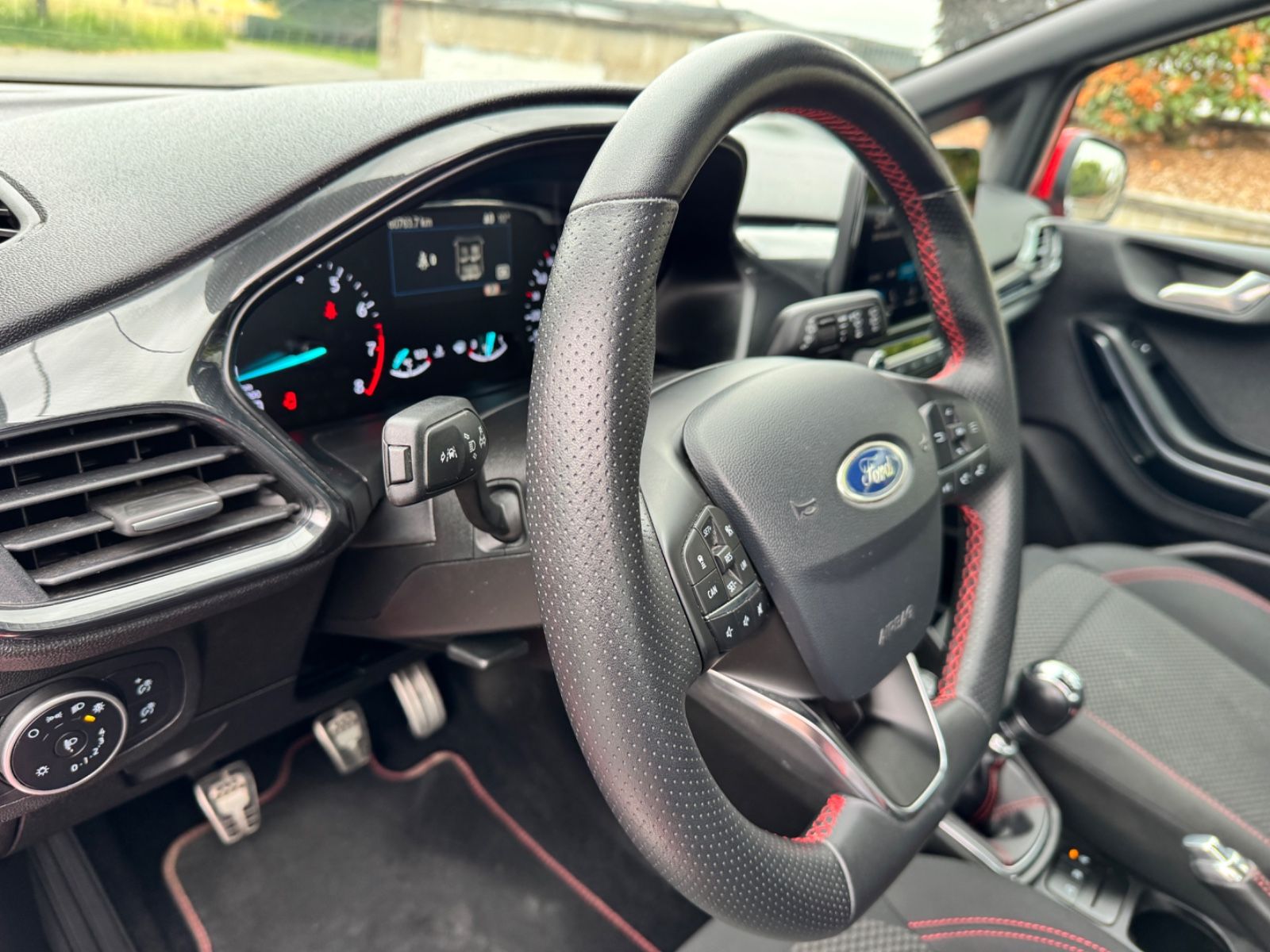 Fahrzeugabbildung Ford Fiesta ST-Line* COOL&SOUND*SPUR*ACC*WENIG KM*