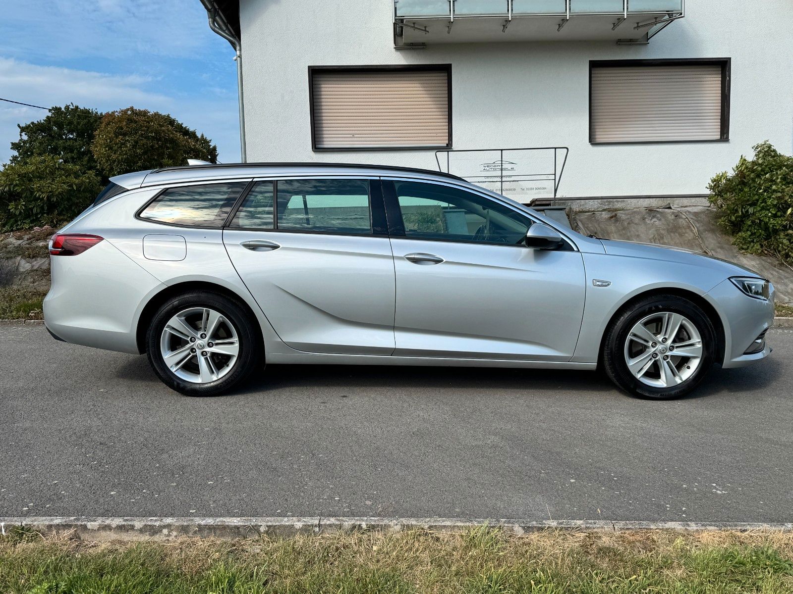 Fahrzeugabbildung Opel Insignia B Sports Tourer Edition*AUTOMATIK*