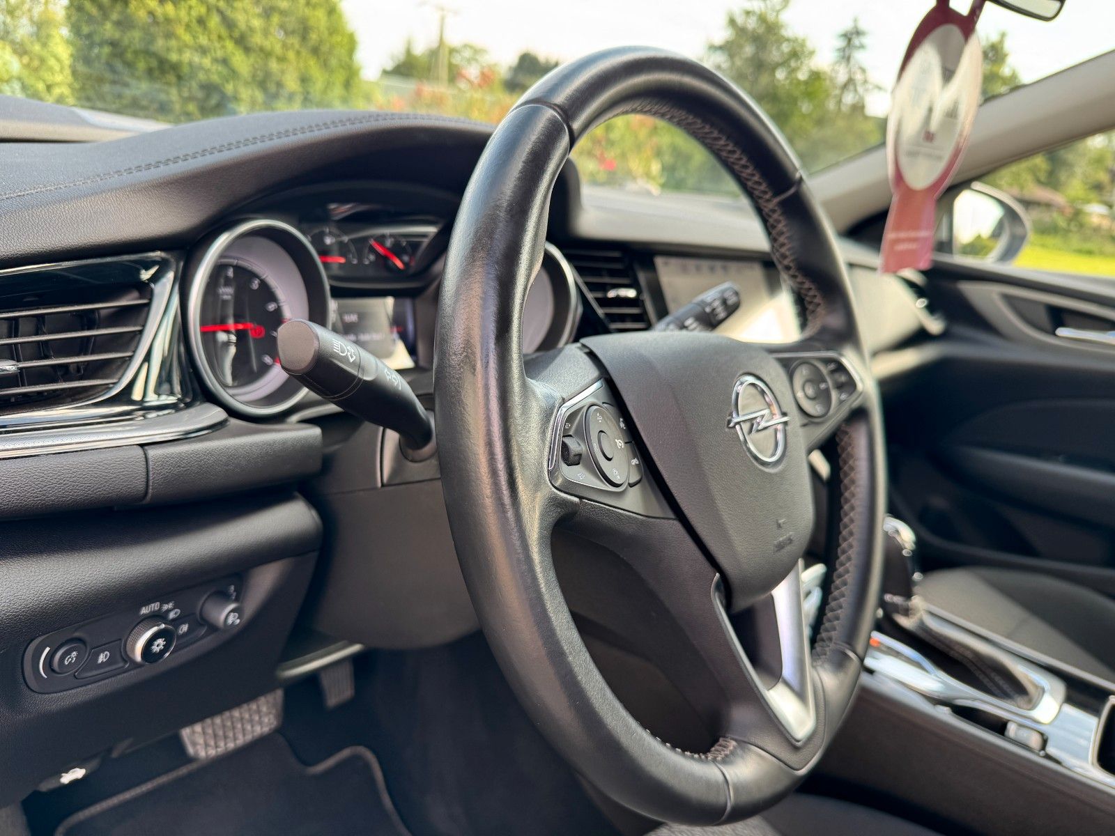 Fahrzeugabbildung Opel Insignia B Sports Tourer Edition*AUTOMATIK*