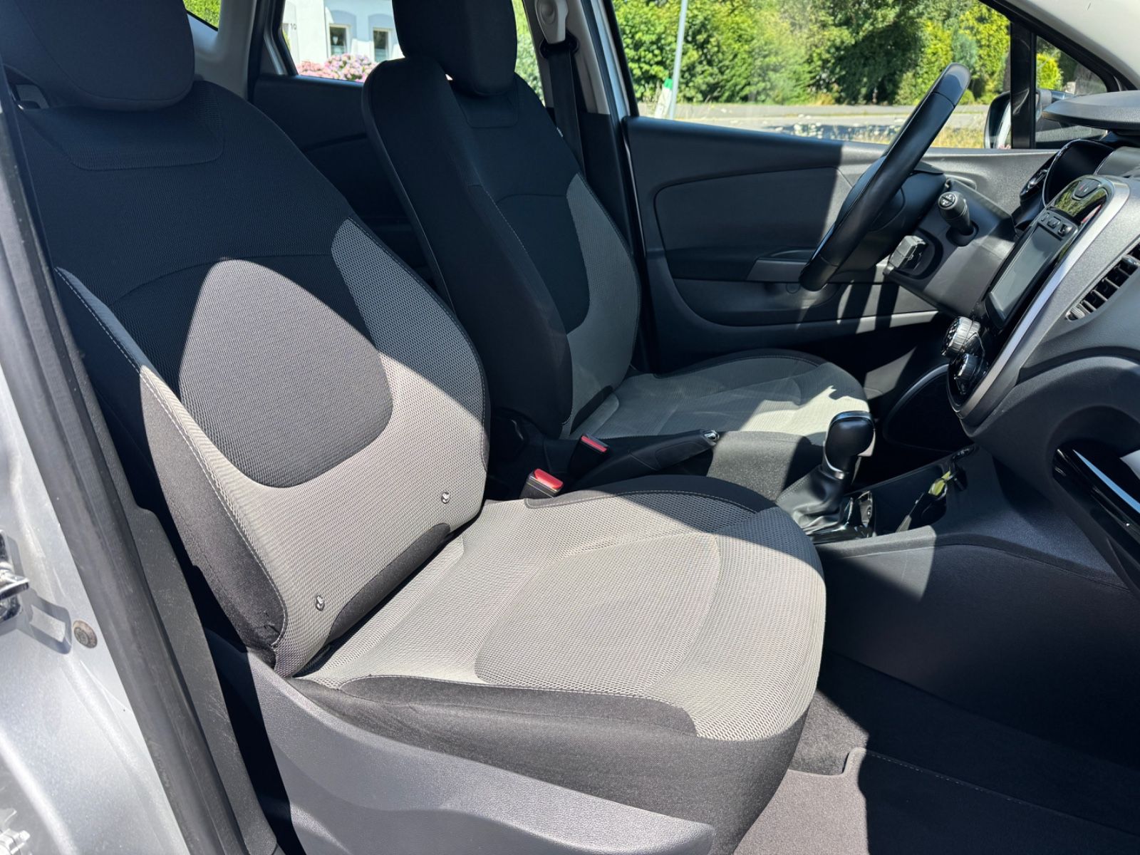 Fahrzeugabbildung Renault Captur Experience* 1.5 cDi* AUTOMATIK* S HEFT*