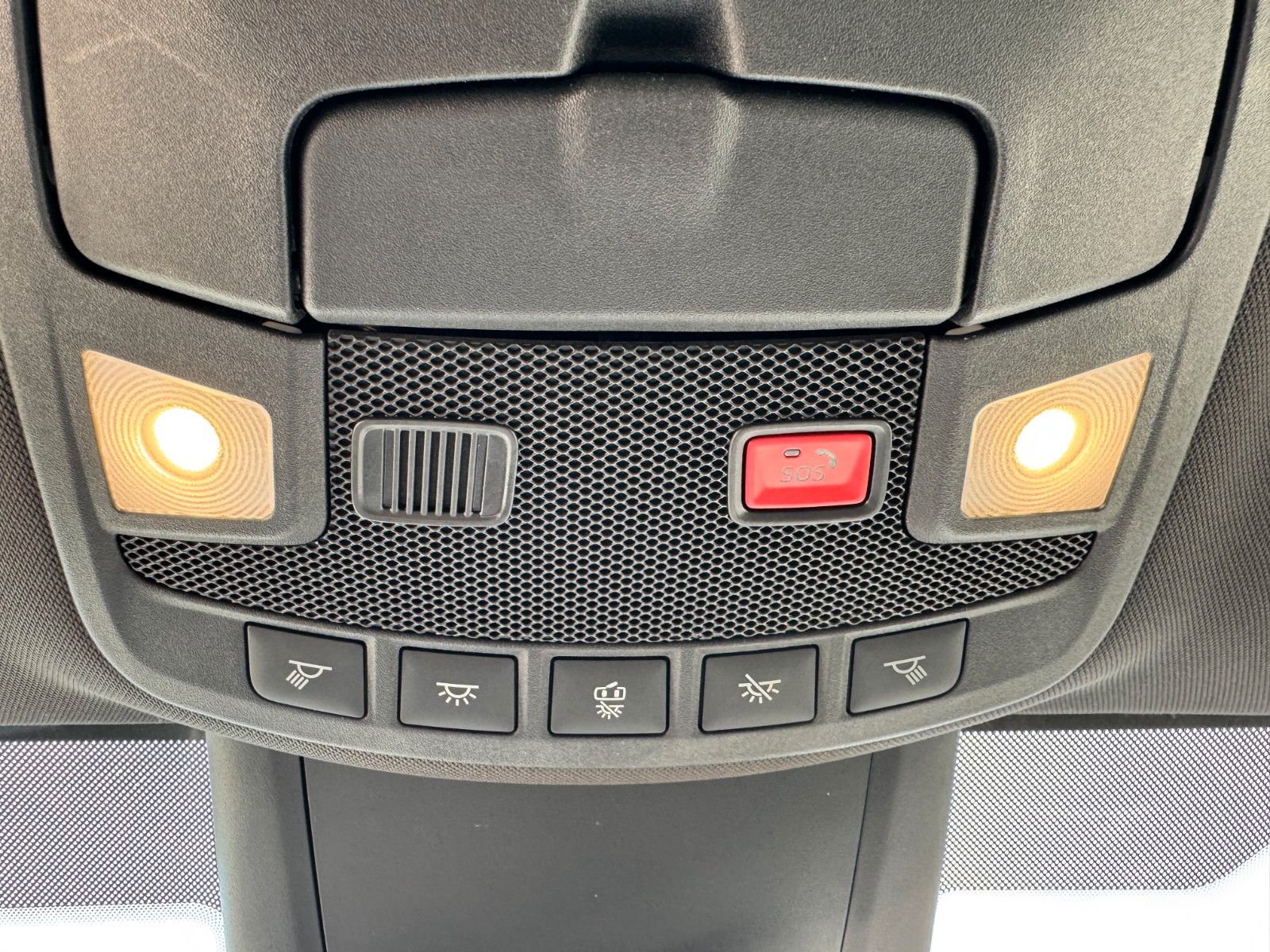 Fahrzeugabbildung Ford S-Max ST-Line*LED*CAM*7 SITZER*AHK*