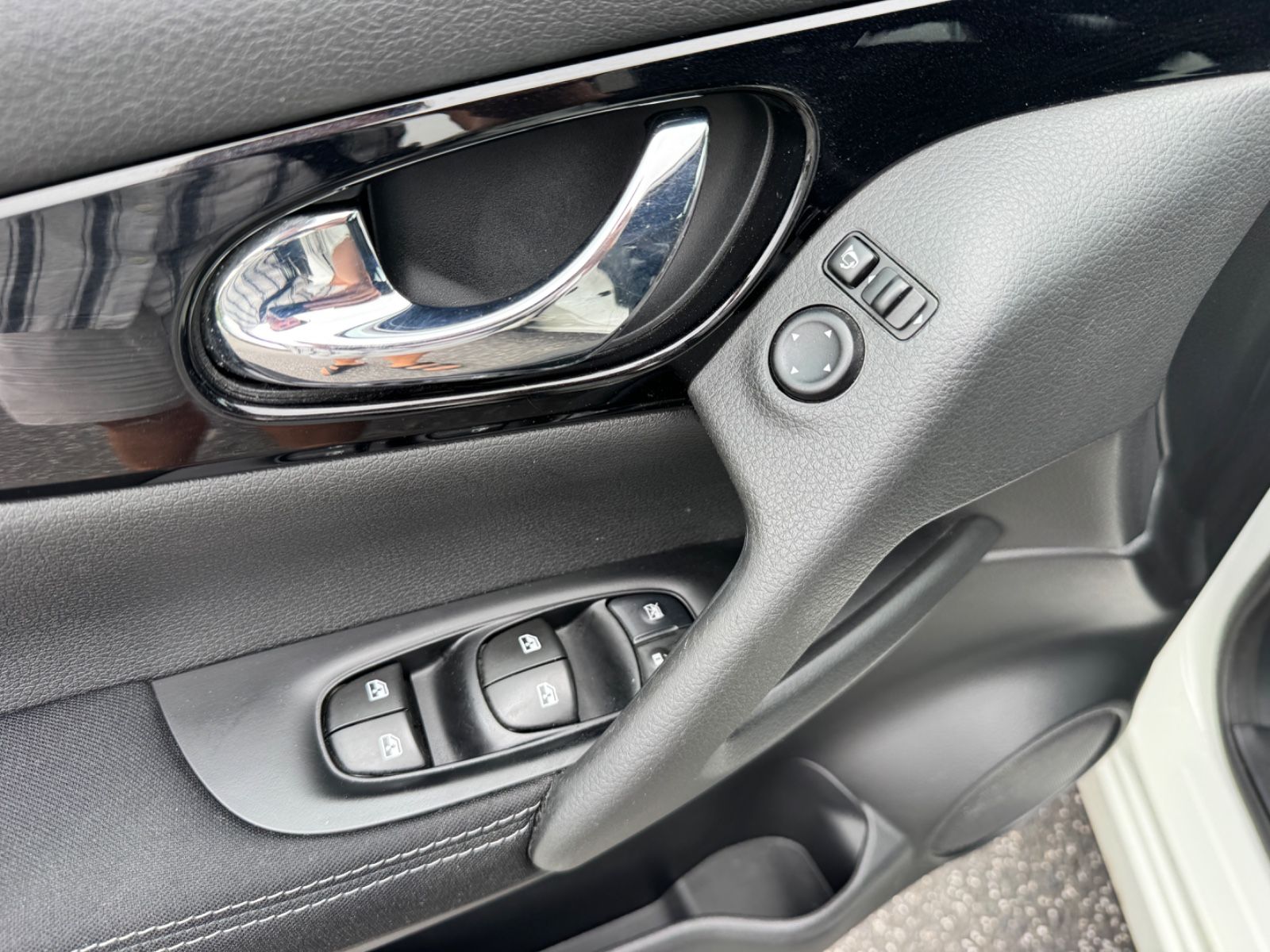 Fahrzeugabbildung Nissan Qashqai Acenta*Getriebeproblem