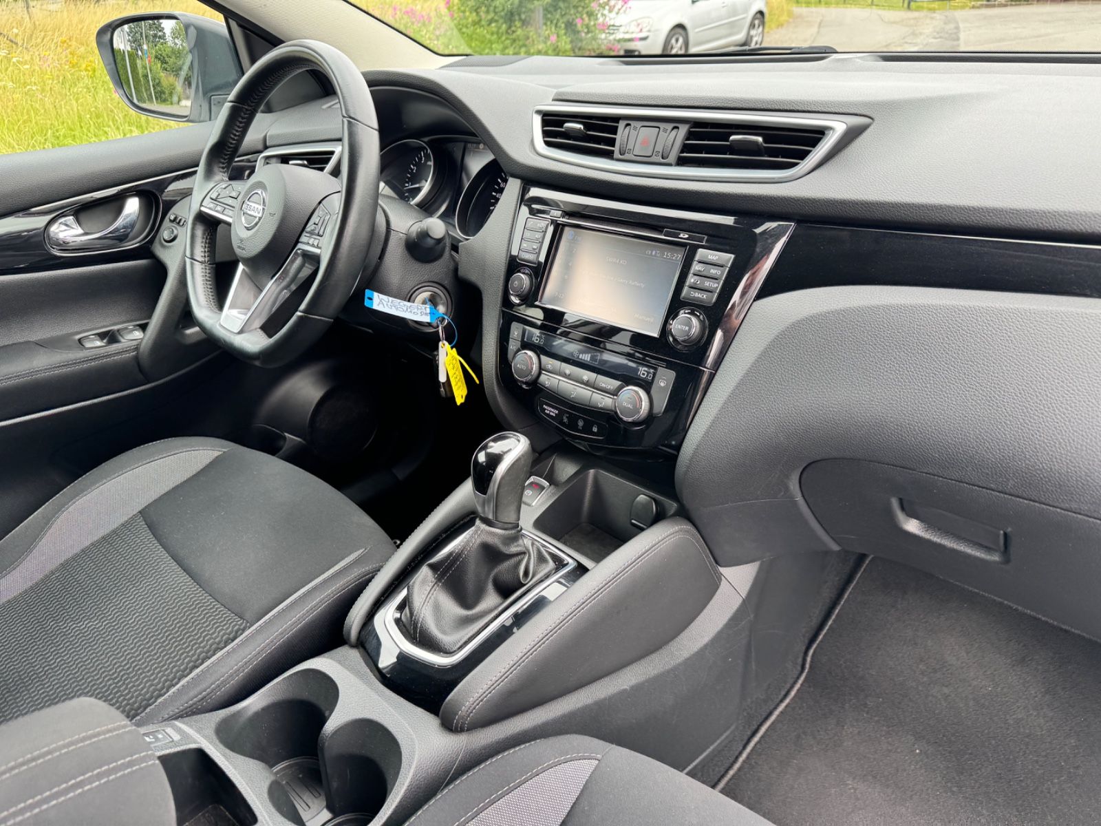 Fahrzeugabbildung Nissan Qashqai Acenta*Getriebeproblem