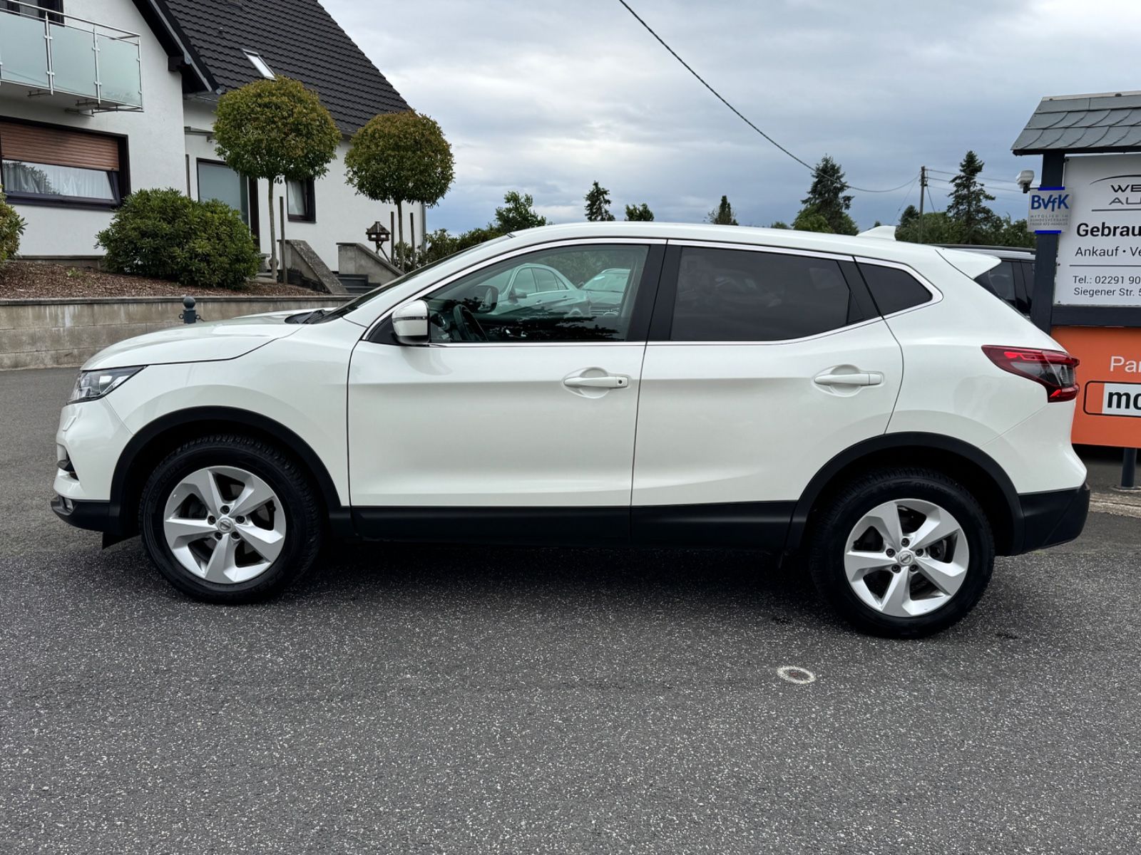 Fahrzeugabbildung Nissan Qashqai Acenta*Getriebeproblem