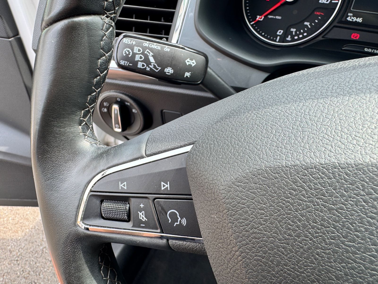 Fahrzeugabbildung SEAT Ateca Style*1.6 Tdi* WENIG KM*