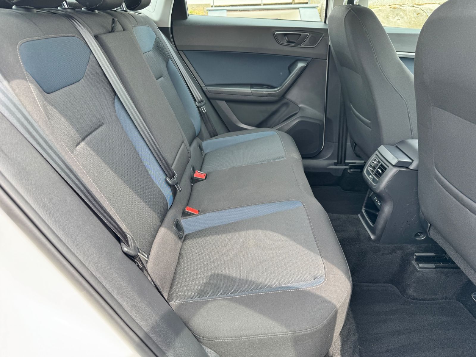 Fahrzeugabbildung SEAT Ateca Style*1.6 Tdi* WENIG KM*