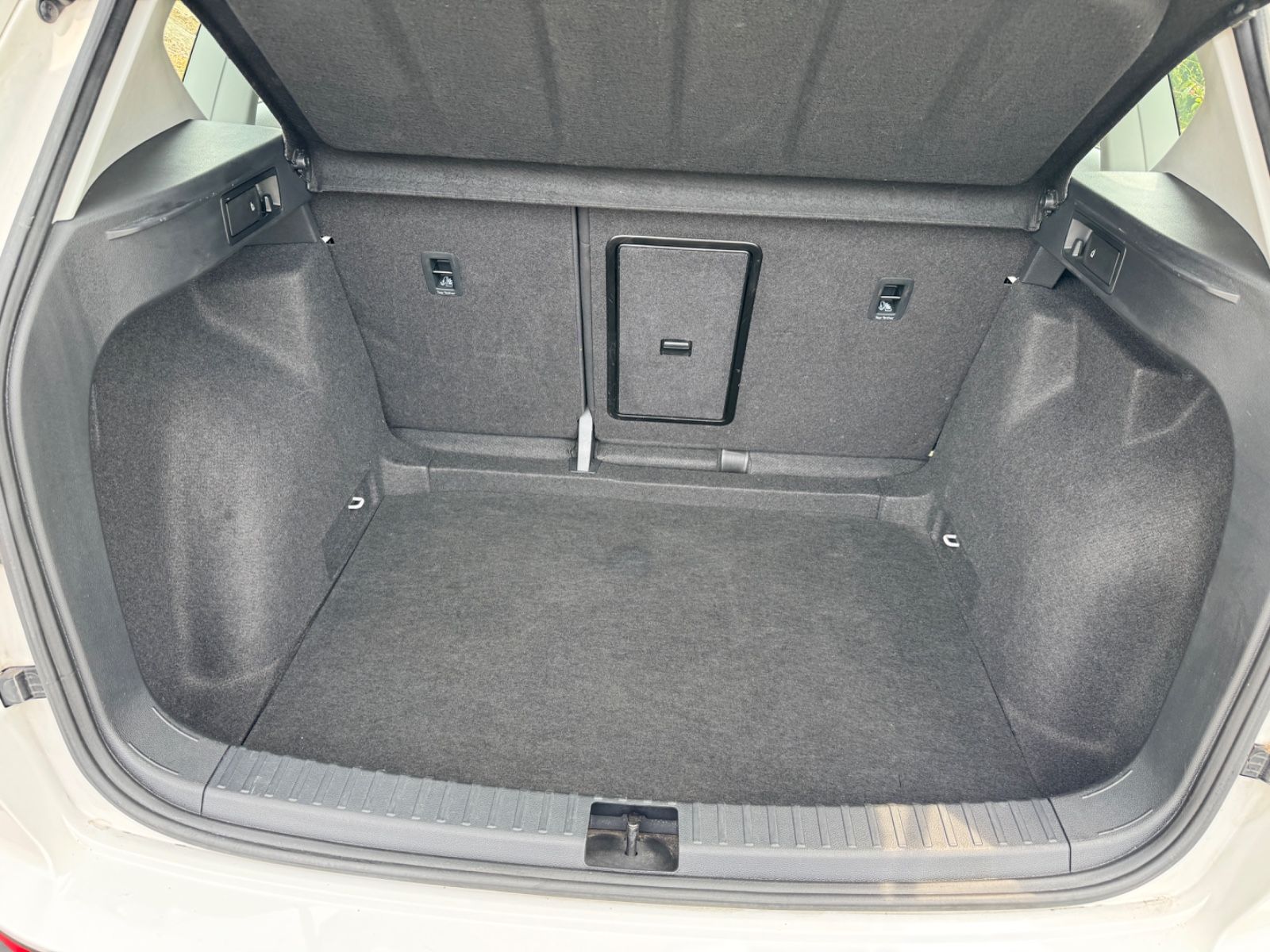 Fahrzeugabbildung SEAT Ateca Style*1.6 Tdi* WENIG KM*